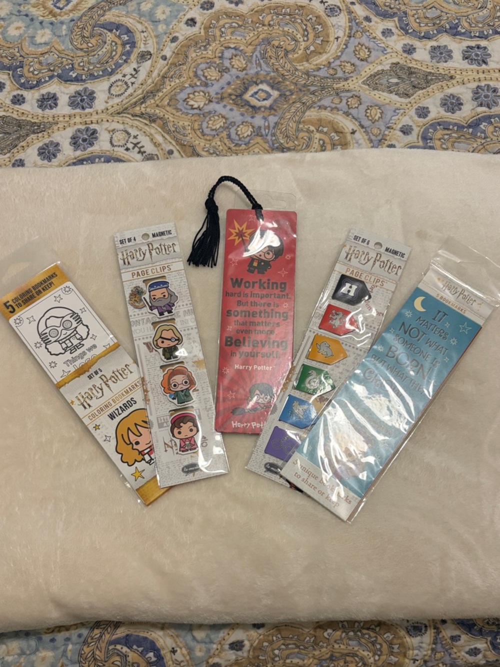 Harry Potter Bookmark & Page Clip Set BRAND NEW